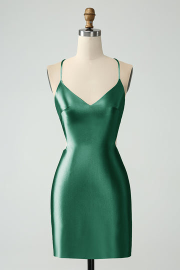 Vestido de satén de satén con tirantes de espagueti verde oscuro con espalda entrecruzada